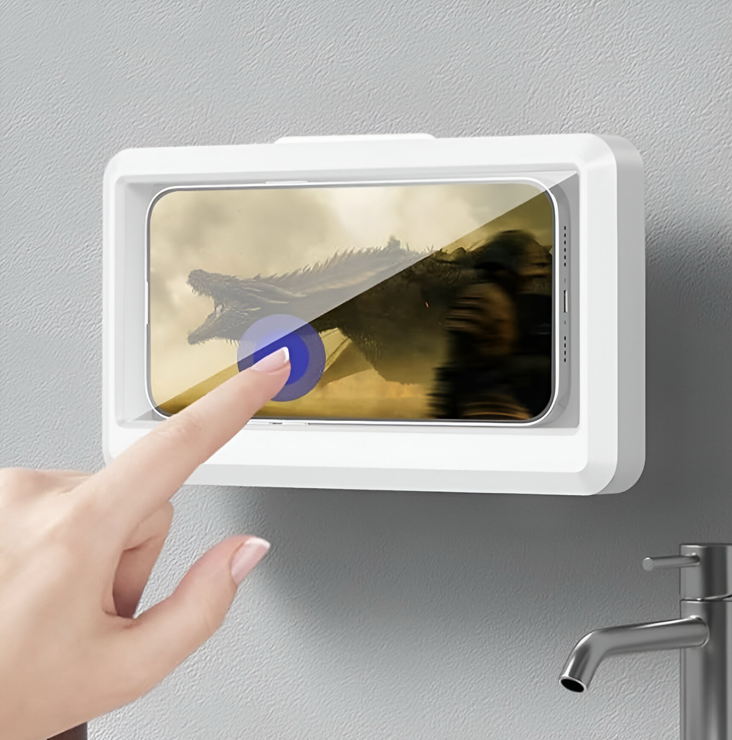 ClearView – 360° Anti-Fog Phone Bracket