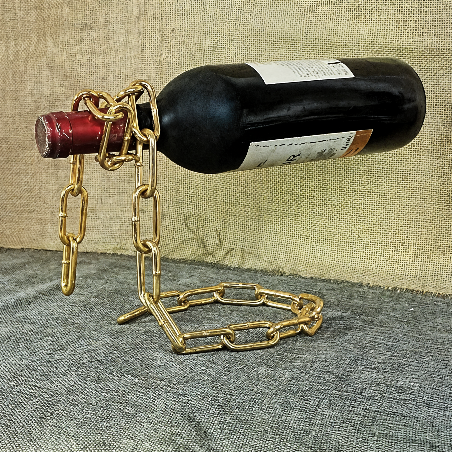 WineCraft – Suspension Chain Metal Wine Rack